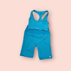 ALO Yoga Teal Activewear set